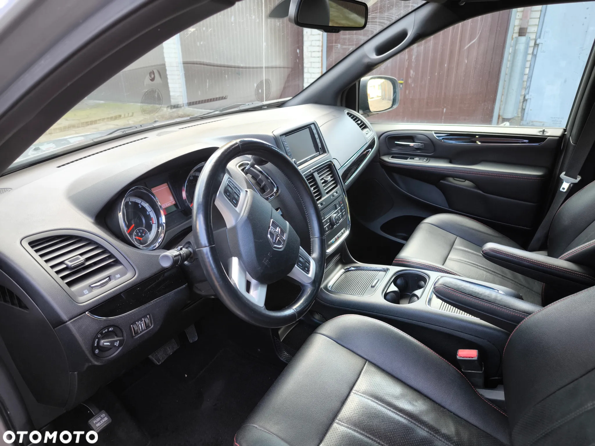 Dodge Grand Caravan - 7