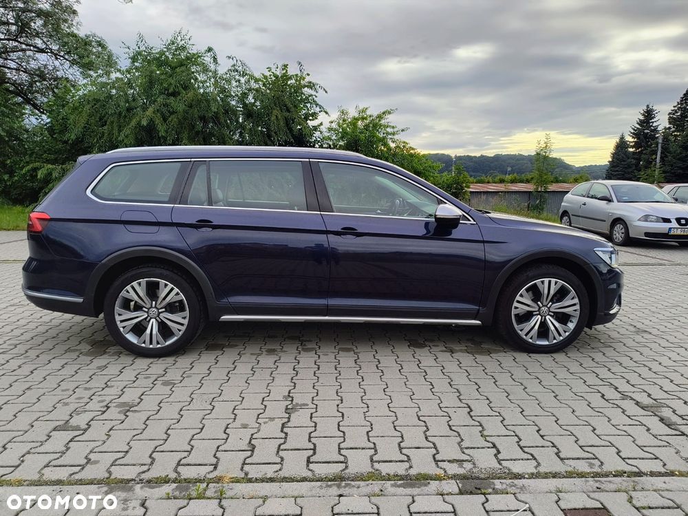 Volkswagen Passat - 13