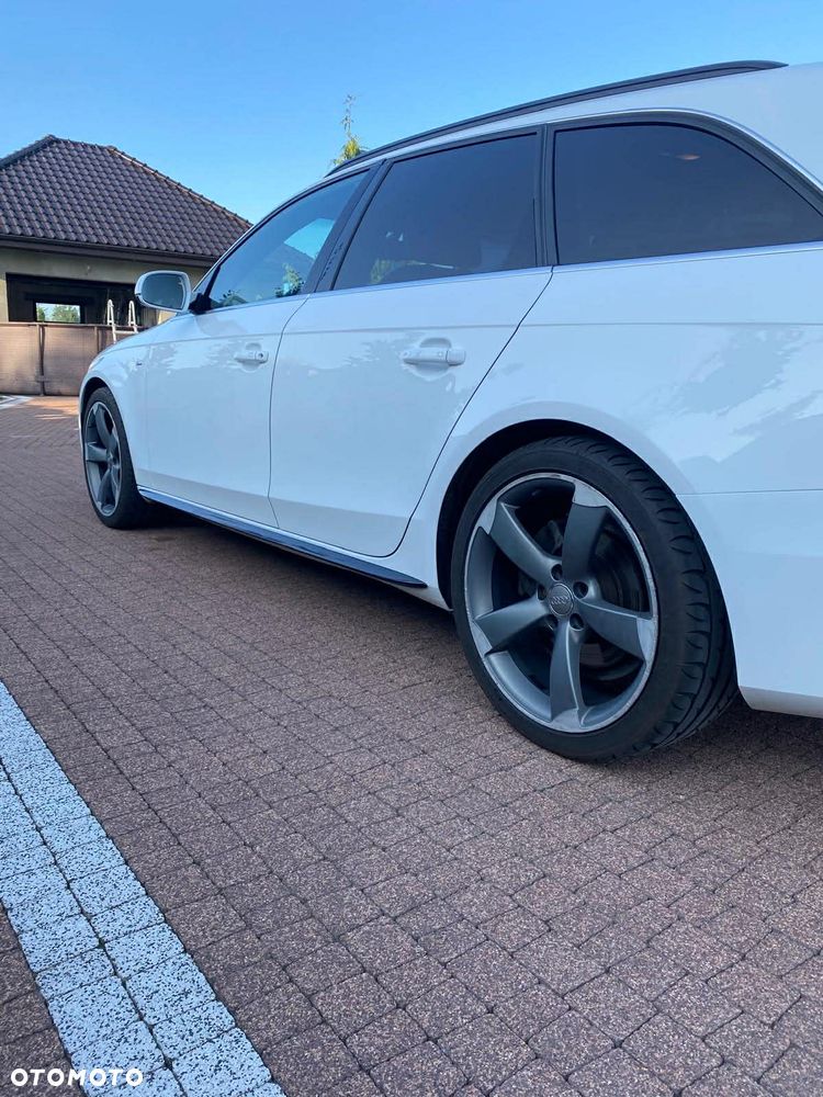 Audi A4 Avant 2.0 TDI - 11