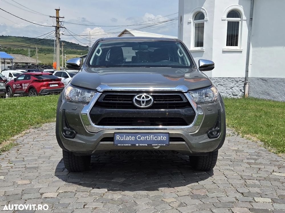 Toyota Hilux - 2
