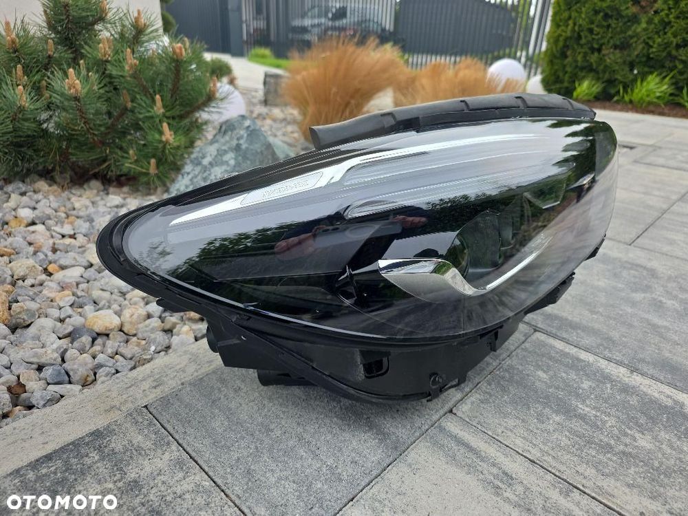 MERCEDES B KLASA 247 Lampa prawa przód Full Led Multibeam A2479068405 - 4