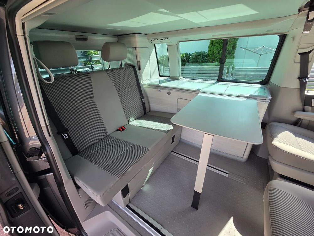 Volkswagen California - 34