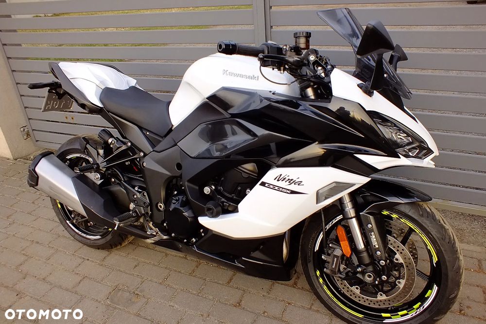 Kawasaki Ninja 1000 SX - 2
