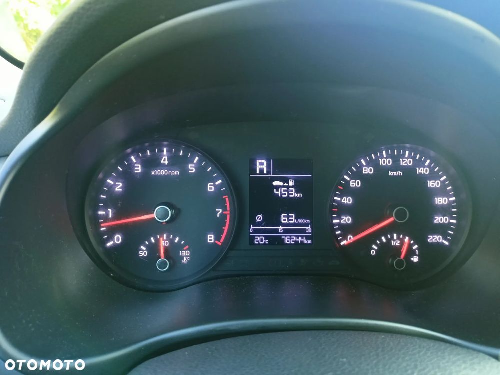 Kia Stonic 1.4 L - 12