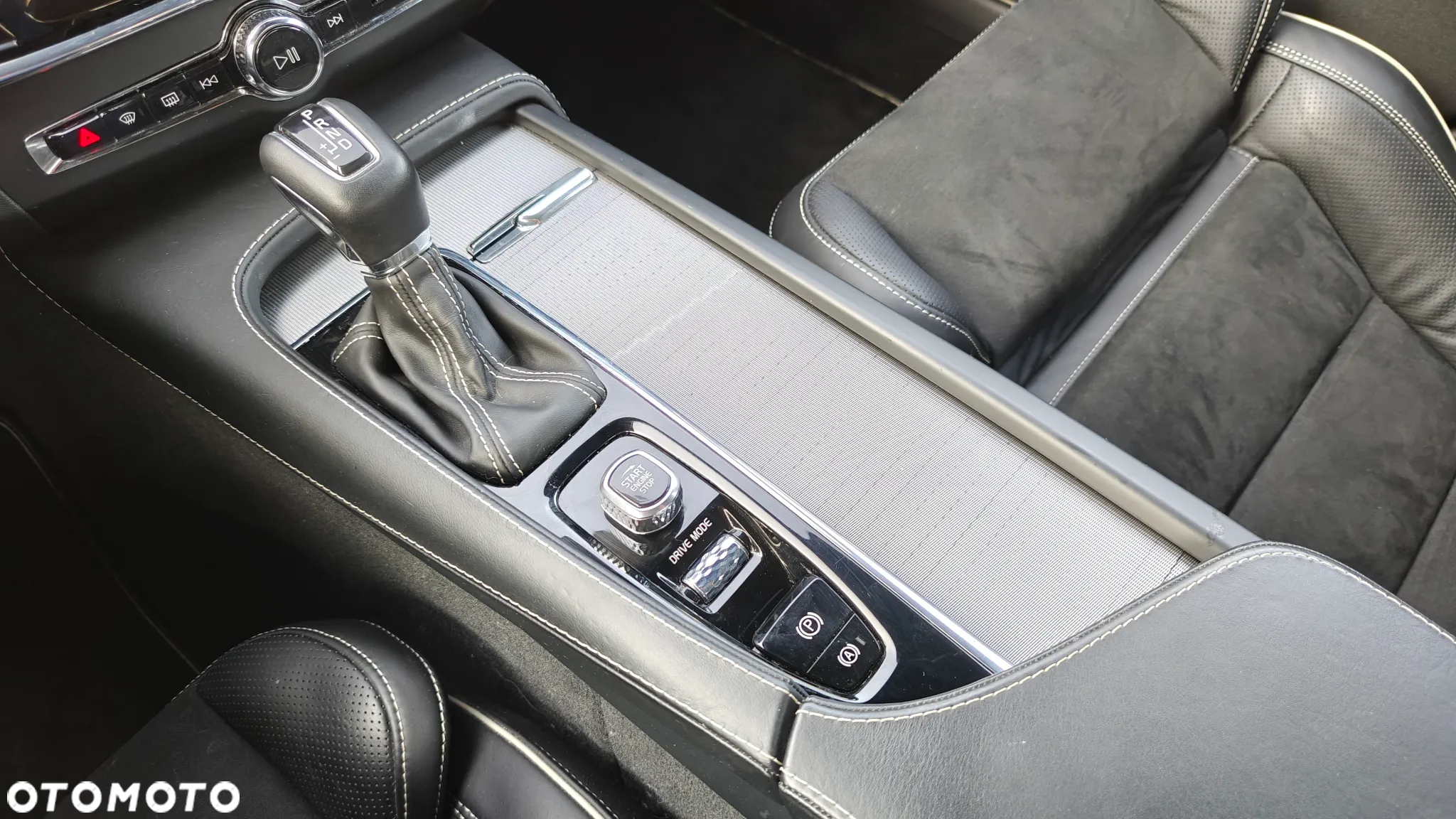 Volvo S90 D4 Geartronic R Design - 21