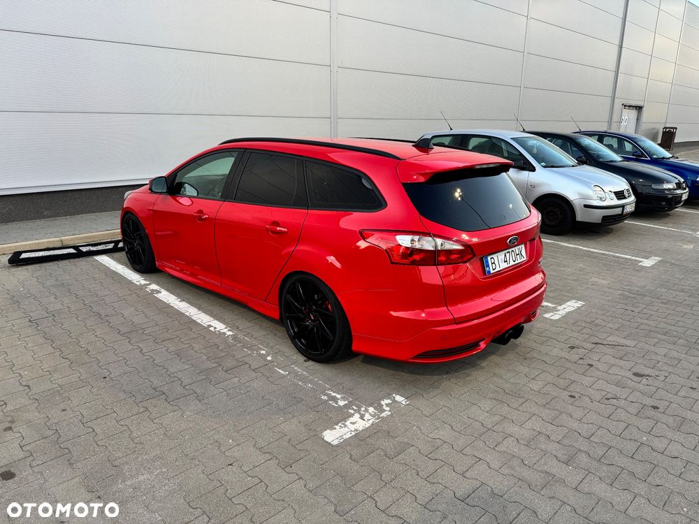 Ford Focus ST - 7