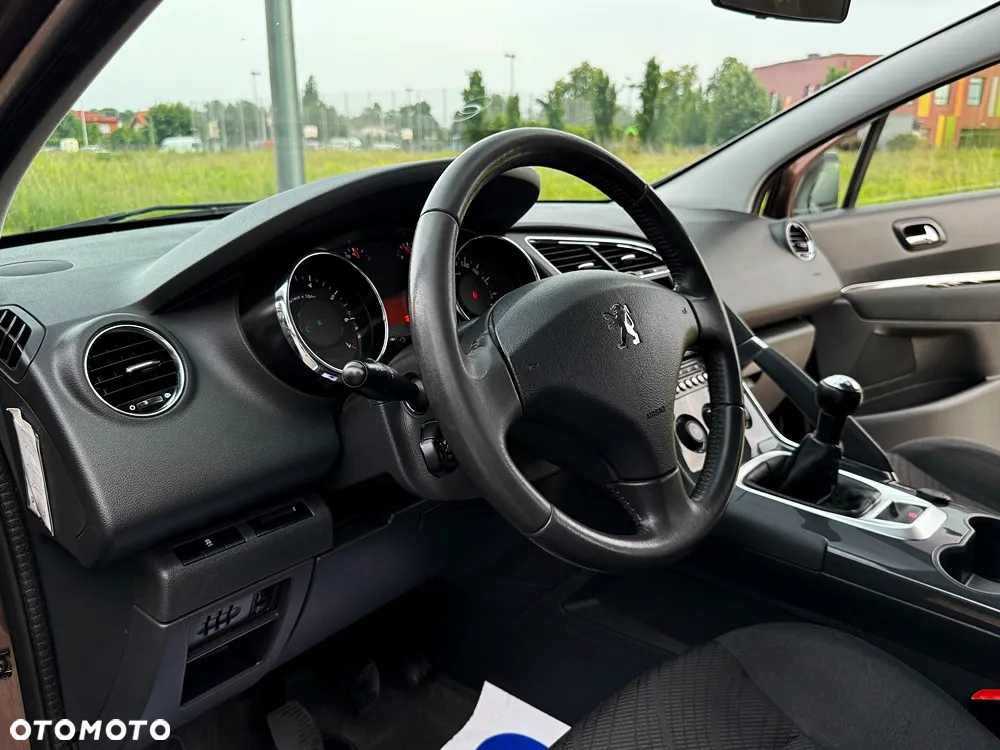 Peugeot 3008 1.6 Trendy - 25