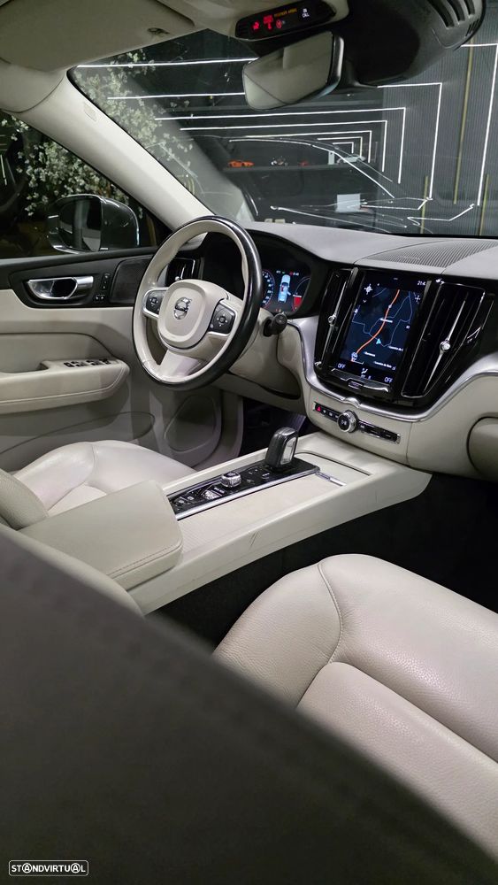 Volvo XC 60 2.0 T6 PHEV Inscription AWD - 13