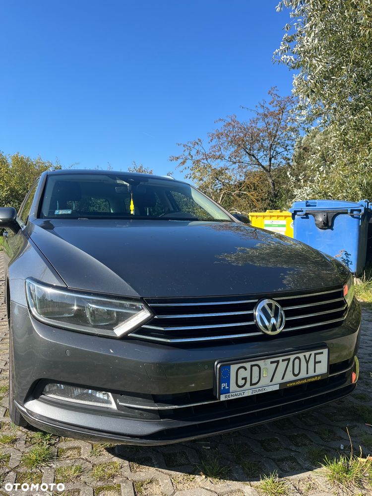 Volkswagen Passat - 2