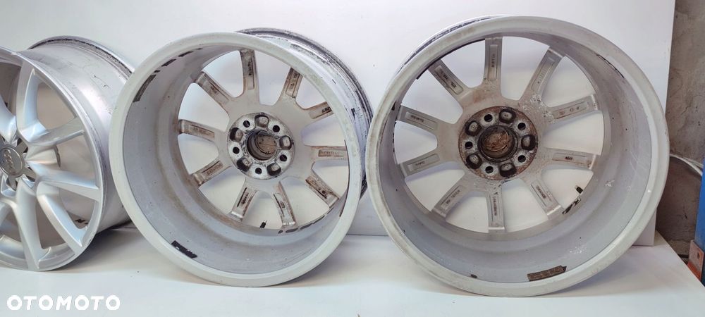 FELGA FELGI KOMPLET AUDI A4 A5 Q5 A6 8J R18 ET39 8R0601025C - 8