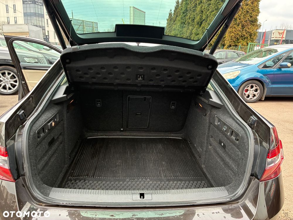 Skoda Superb 1.8 TSI L&K DSG - 15