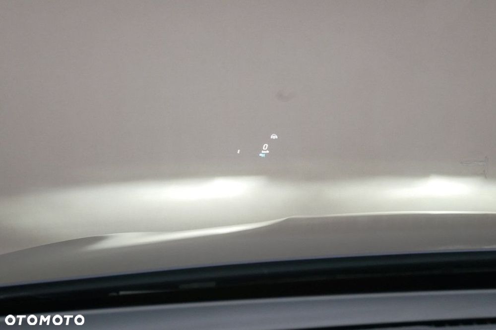 Mercedes-Benz GLC - 29