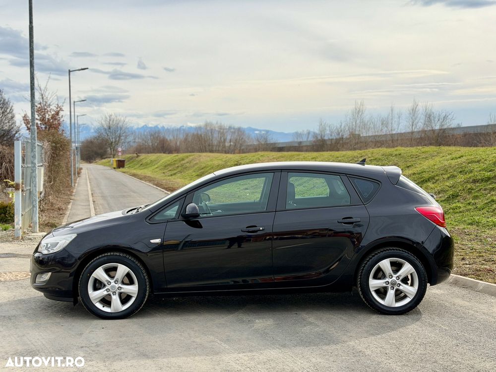 Opel Astra 1.7 CDTI Enjoy - 5