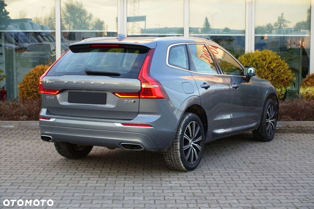 Volvo XC 60 - 4