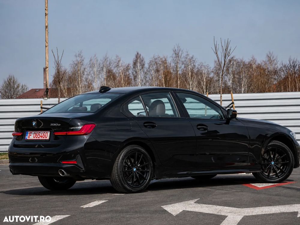 BMW Seria 3 330e AT PHEV - 10