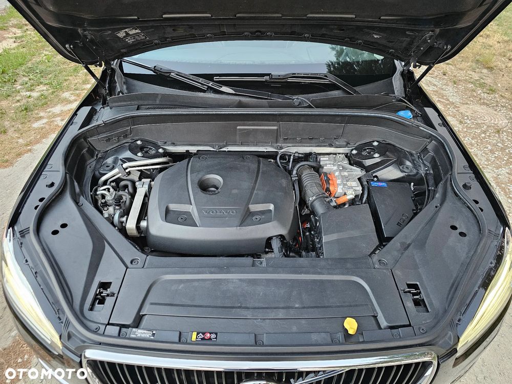 Volvo XC 90 T8 AWD Ultra Bright - 40