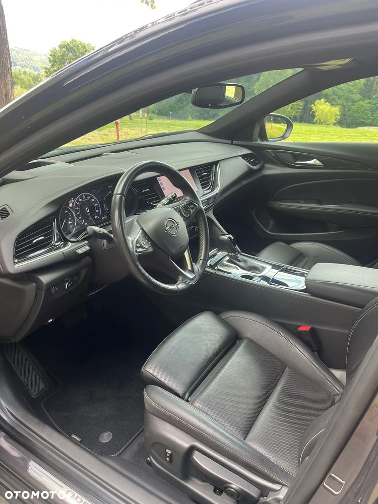 Opel Insignia 2.0 CDTI 4x4 GS Line S&S - 11