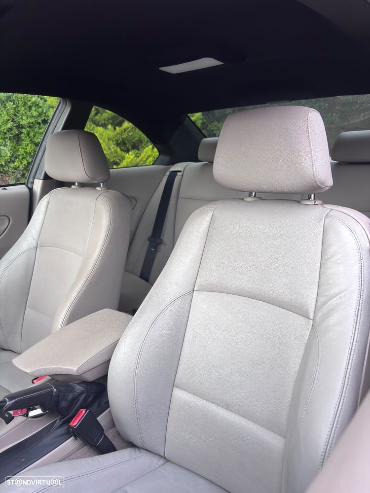 BMW 123 d Coupe - 9