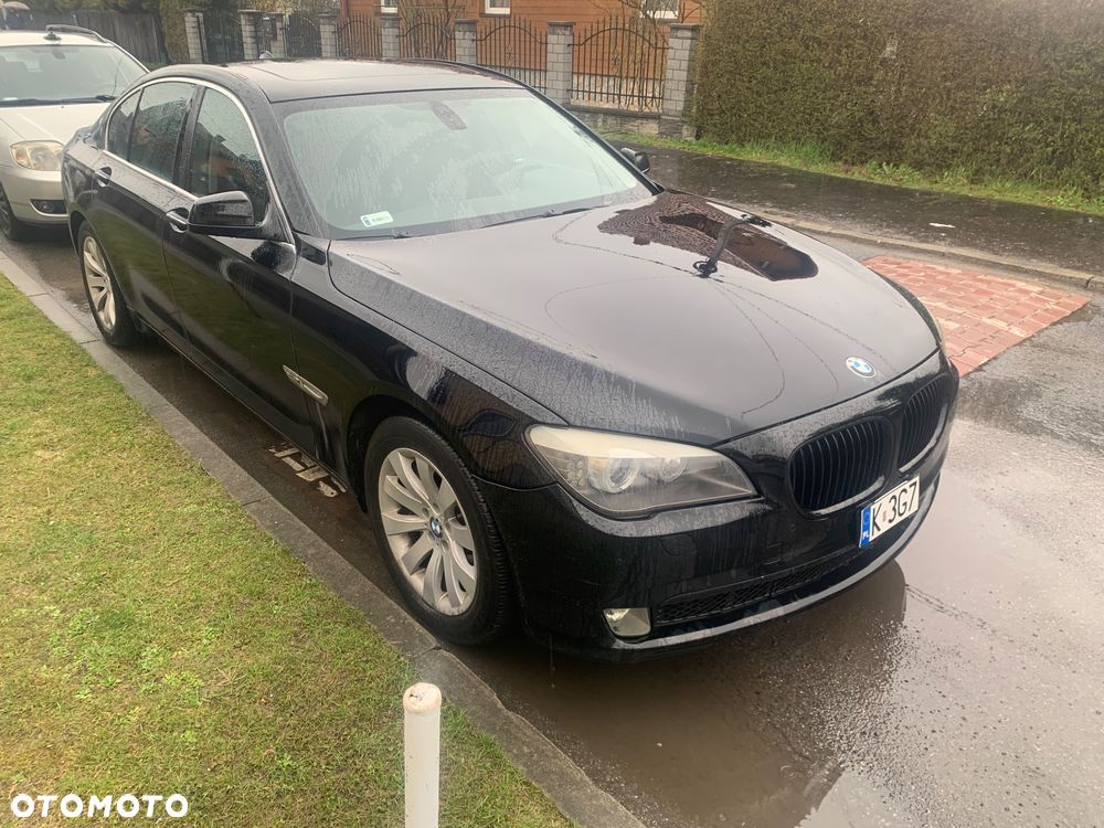 BMW Seria 7 750i xDrive - 1