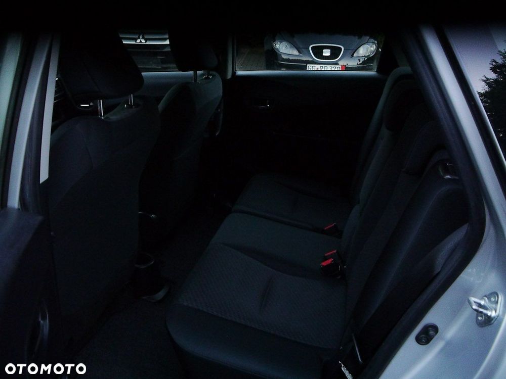 Toyota Verso S 1.33 Premium - 27