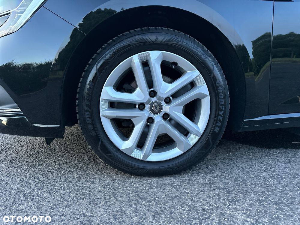 Renault Megane 1.5 Blue dCi Business - 7