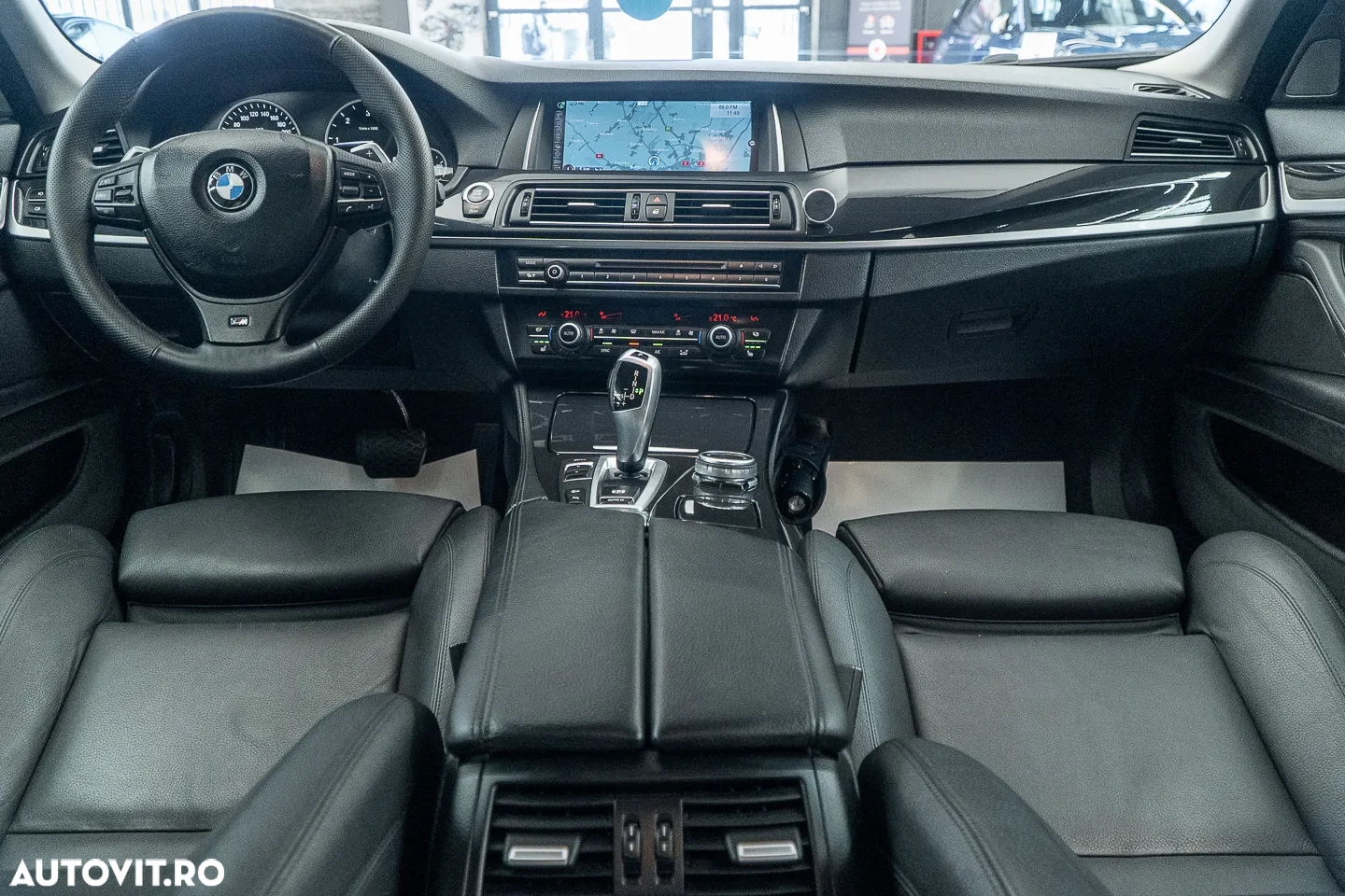 BMW Seria 5 525d xDrive Aut. Luxury Line - 28