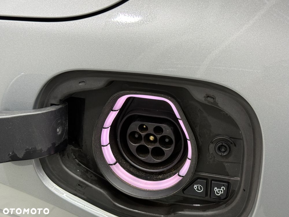 Ford Kuga 2.5 Duratec PHEV ST-LINE - 35