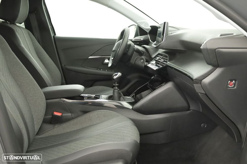 Peugeot 208 1.2 PureTech Allure - 22