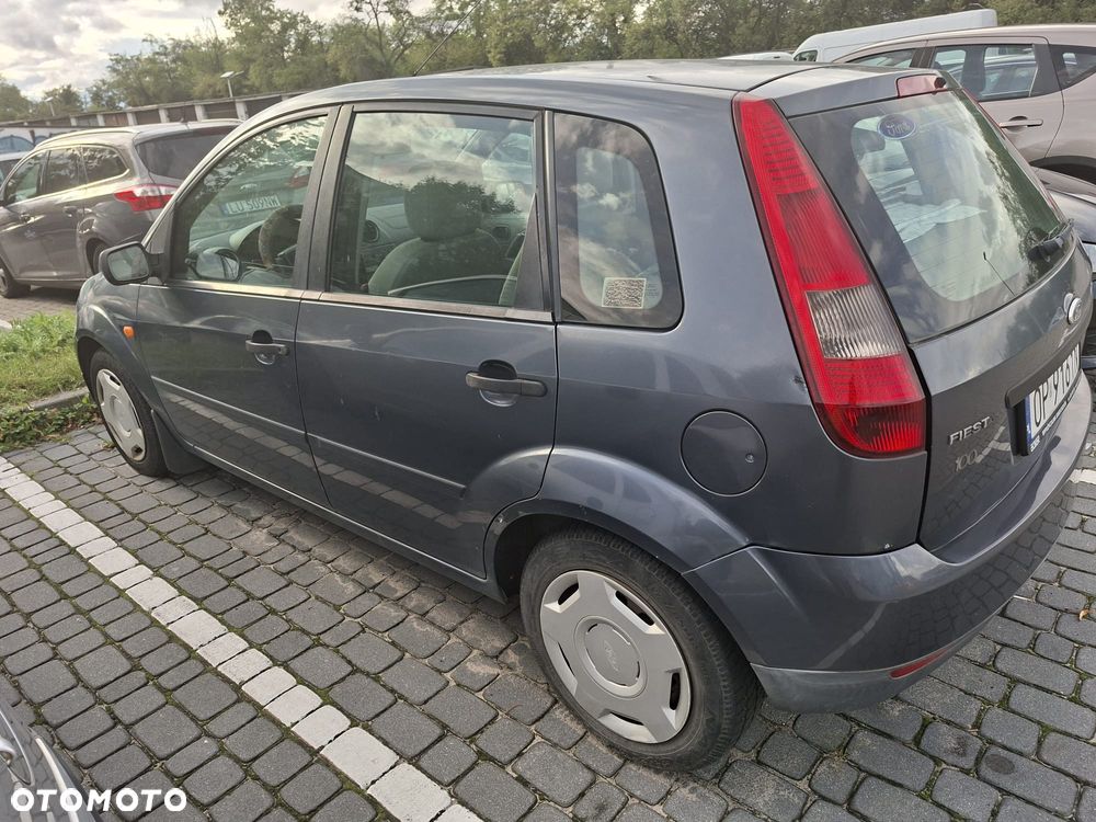 Ford Fiesta 1.3 - 6
