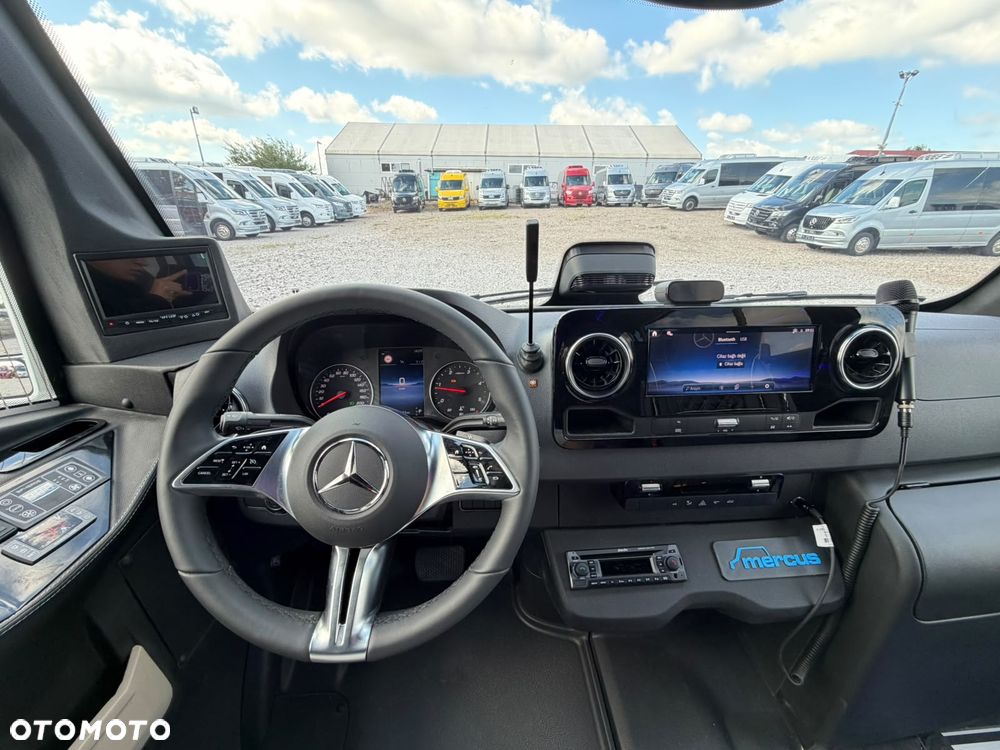 Mercedes-Benz Sprinter 519 - 20