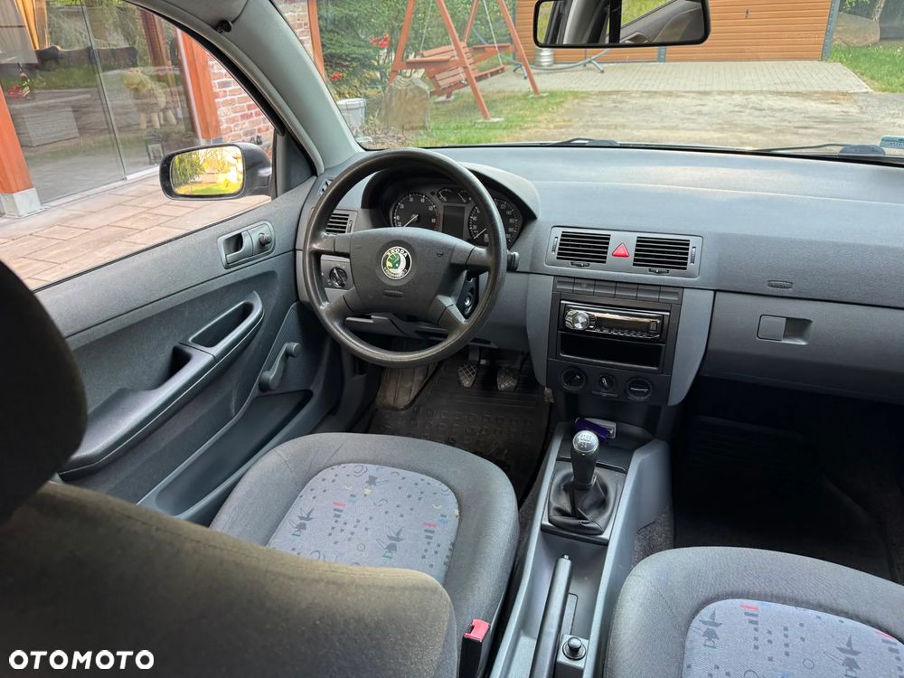 Skoda Fabia 1.2 HTP Classic - 8