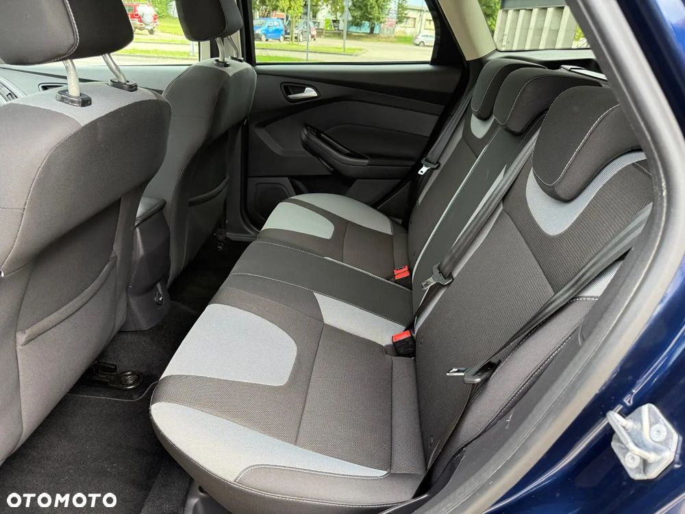 Ford Focus Turnier 1.0 EcoBoost Start-Stopp-System Champions Edition - 18