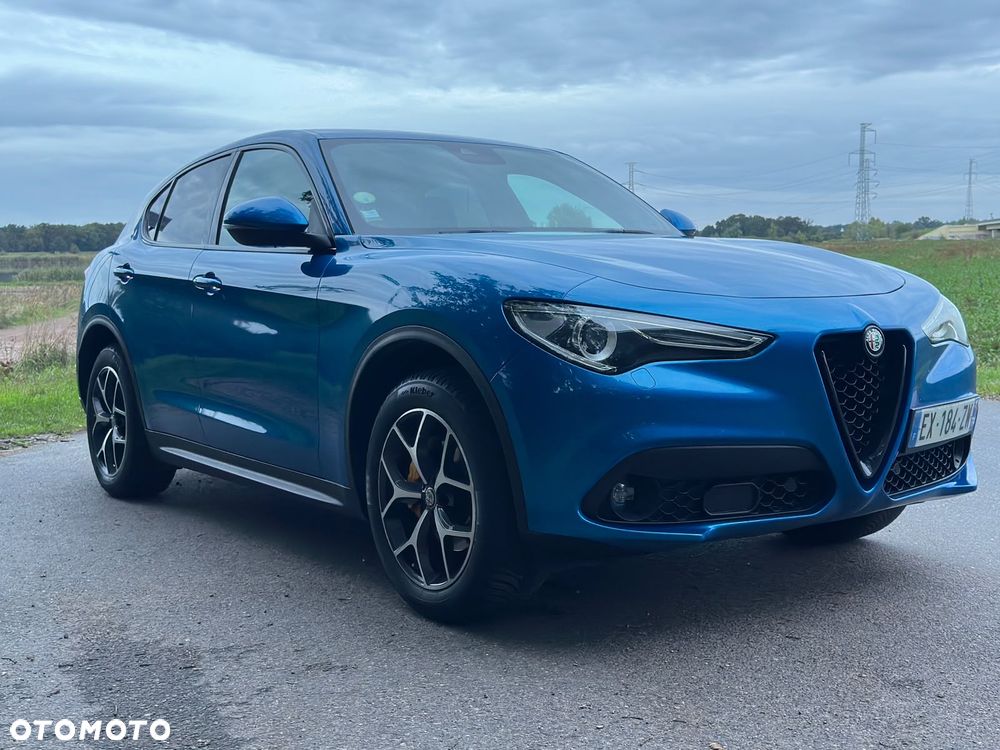 Alfa Romeo Stelvio - 2