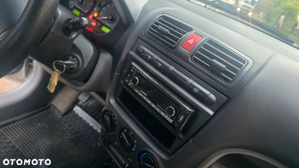 Kia Picanto 1.1 CRDi Optimum - 26