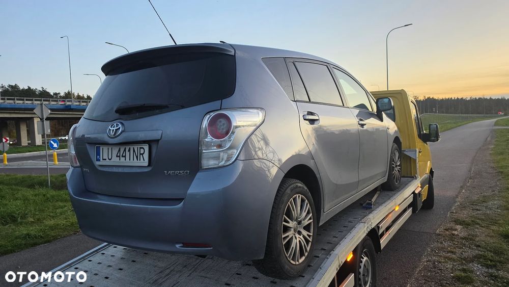 Toyota Verso - 3