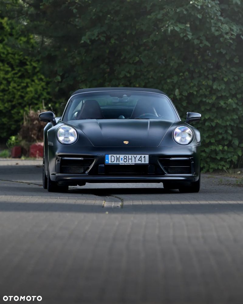Porsche 911 Carrera 4 Cabrio - 6
