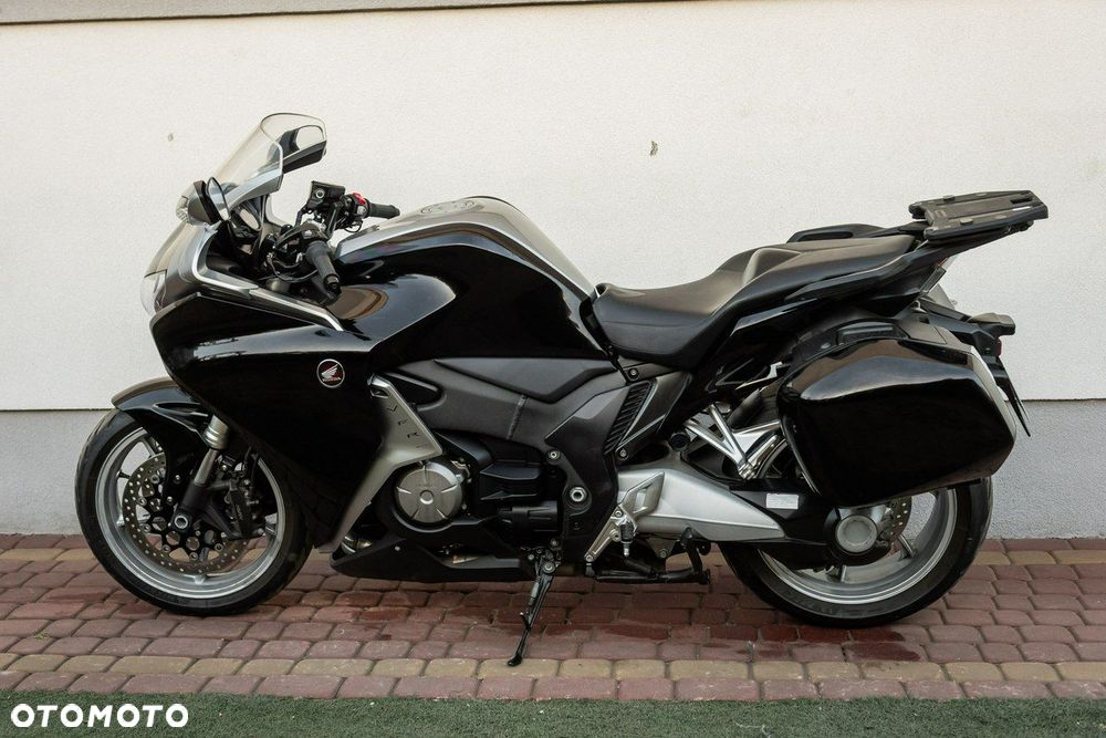 Honda VFR - 5