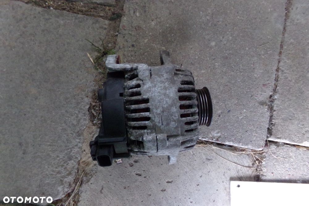 Alternator VALEO 23100AX600 14V 80A Nissan Micra K12 - 1