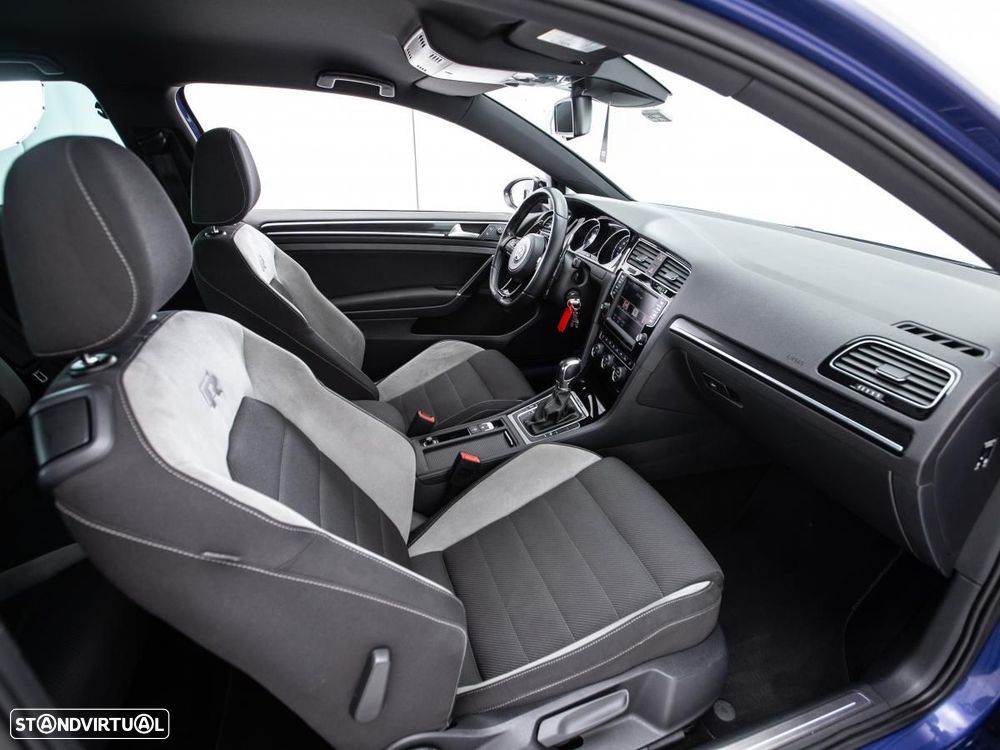 Volkswagen Golf 2.0 TSI R DSG — fotografia 8