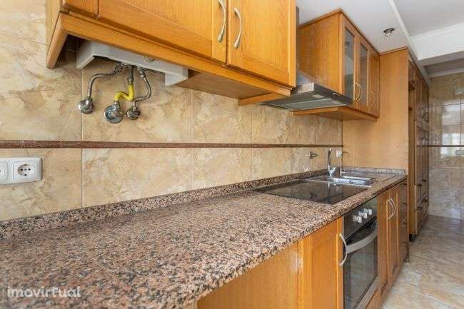 Apartamento 4 assoalhas  muito boa localizacão - Grande imagem: 3/5