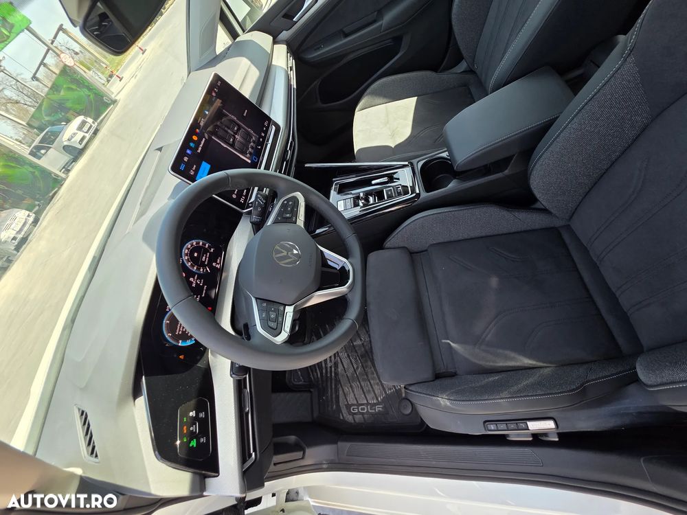 Volkswagen Golf 2.0 TDI DSG Style - 36