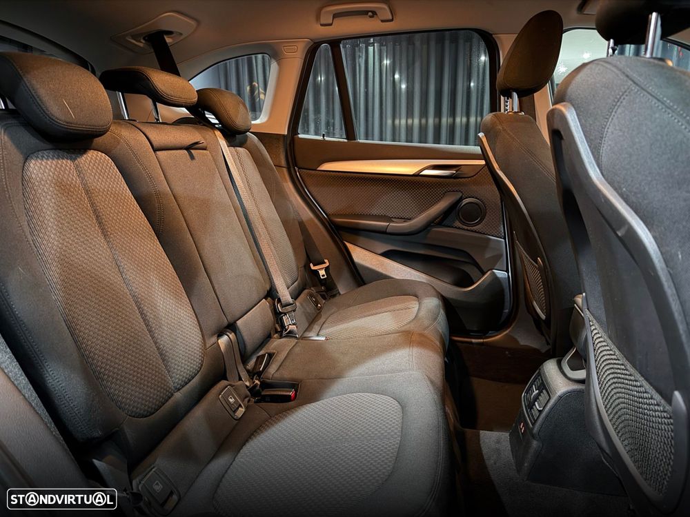 BMW X1 16 d sDrive Advantage Auto - 37