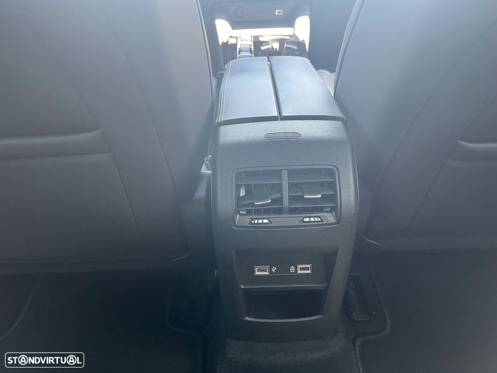 Citroën C5 X 1.2 PureTech Shine EAT8 - 51
