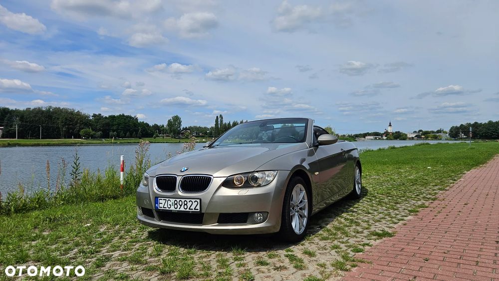 BMW Seria 3 320i - 1