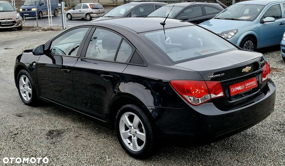 Chevrolet Cruze - 16