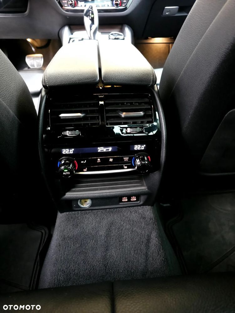 BMW Seria 5 540i xDrive M Sport sport - 27