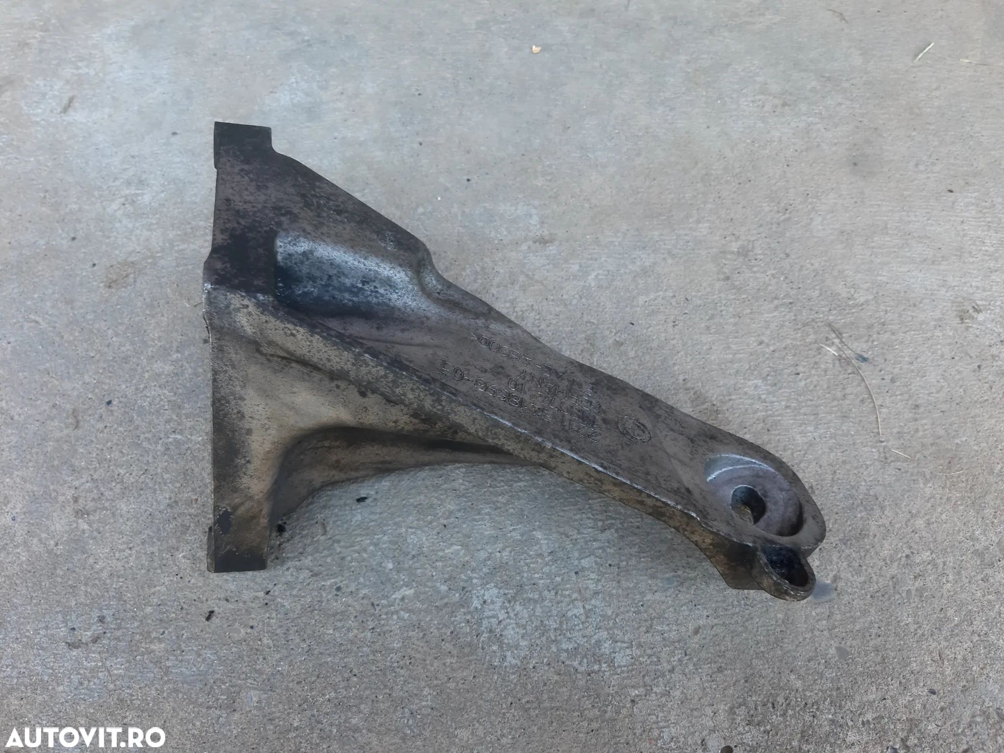 Suport motor dreapta BMW X3 2.0D / M47 cod 22113418698-03 - 1