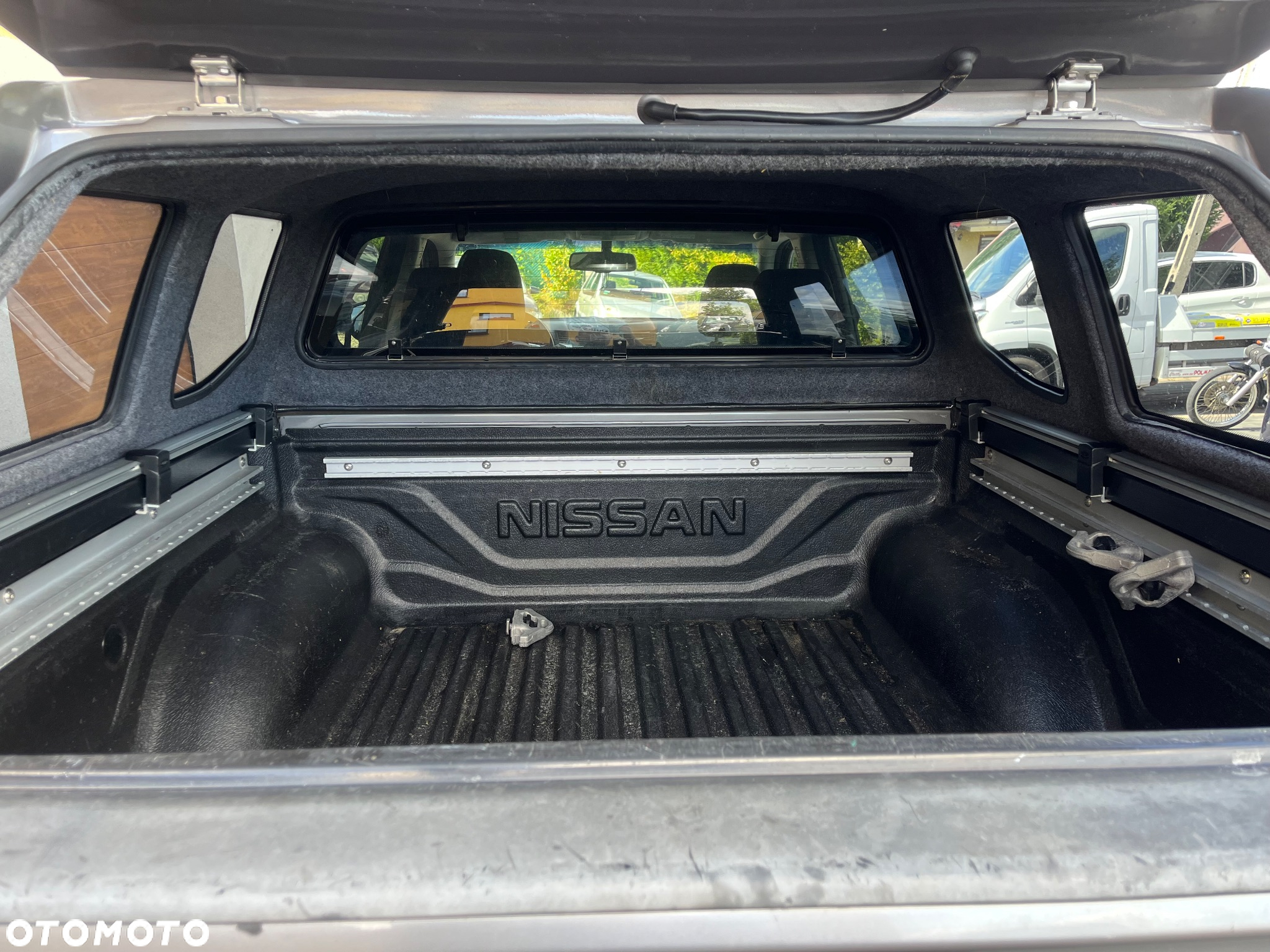 Nissan Navara DC 4x4 Autm EU6 Tekna - 7