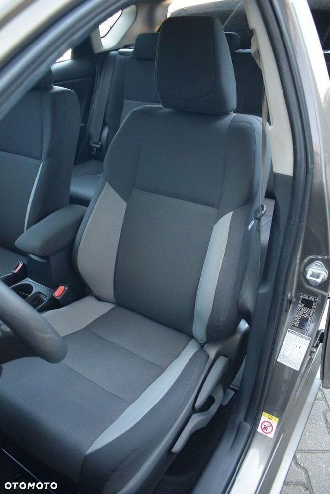 Toyota Auris 1.33 VVT-i Active - 14