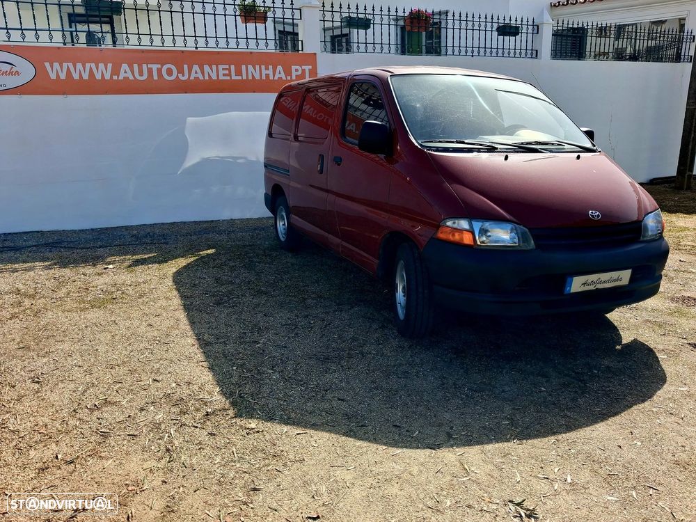 Toyota HiAce 2.4 D LXH12LB - 1